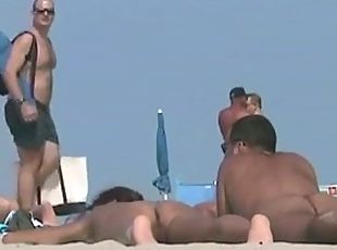 Nude Beach - Hot Babes